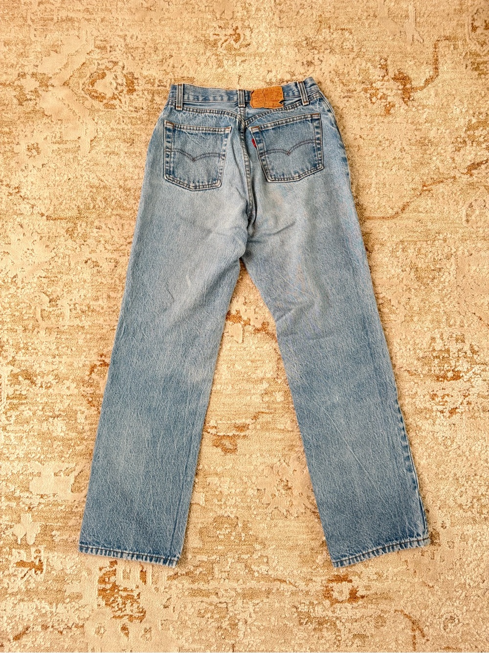 ** VINTAGE ** Levi's Women’s Light Blue Button Fly Jeans 26 - Picture 2 of 3